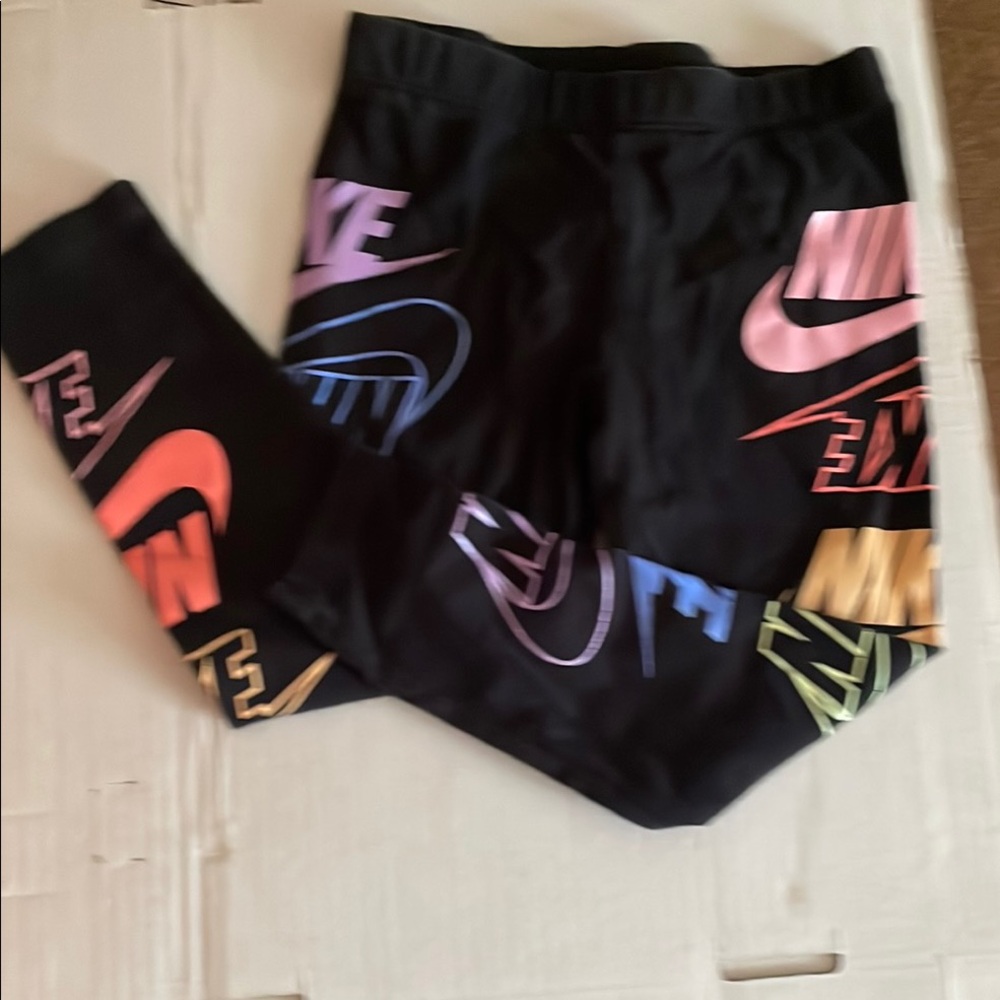 Nike Black and Red Leggings Dynamic Athletic Style